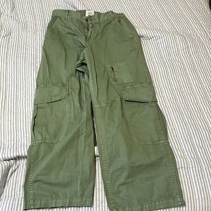BDG green cargo pants mid rise